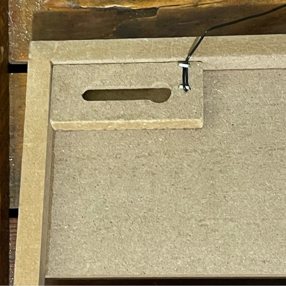 New Dog leash wall hanging/mounting plaque in brown and white. Two hook. - Picture 6 of 8